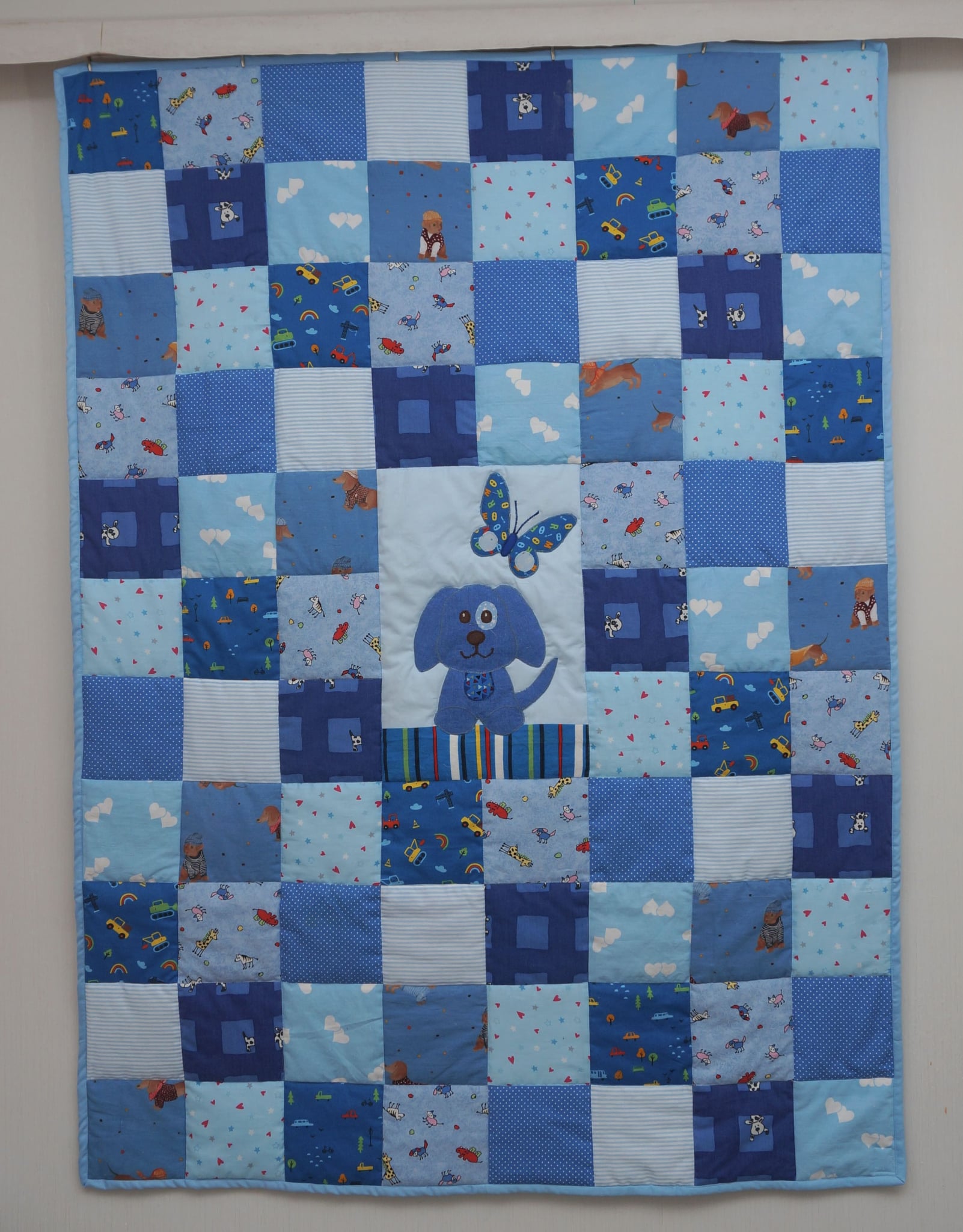 2609 Kids Quilt 02 Puppy blue
