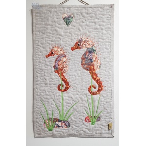 2103 Seahorse linen 01b v.jpg