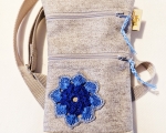 Mobiilikott/rahakott, 2 taskut, õlarihm, hall, heegeldatud lilleke