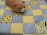 2209 Baby quilt 03c Bee yellow gray.jpg